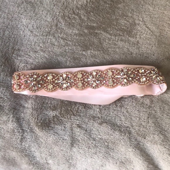 Quiz Lace Dress - Picture 5 of 5